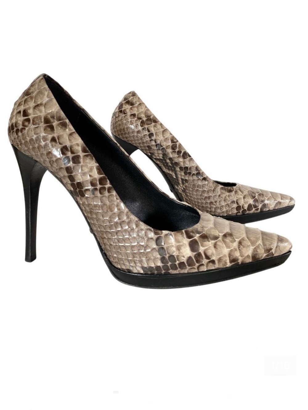 Burberry Otis Pelham 110 Python Snakeskin Platform Pumps EU 40 US 10 Stone 4.5”